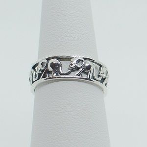.925 Sterling Silver Elephant Band Ring